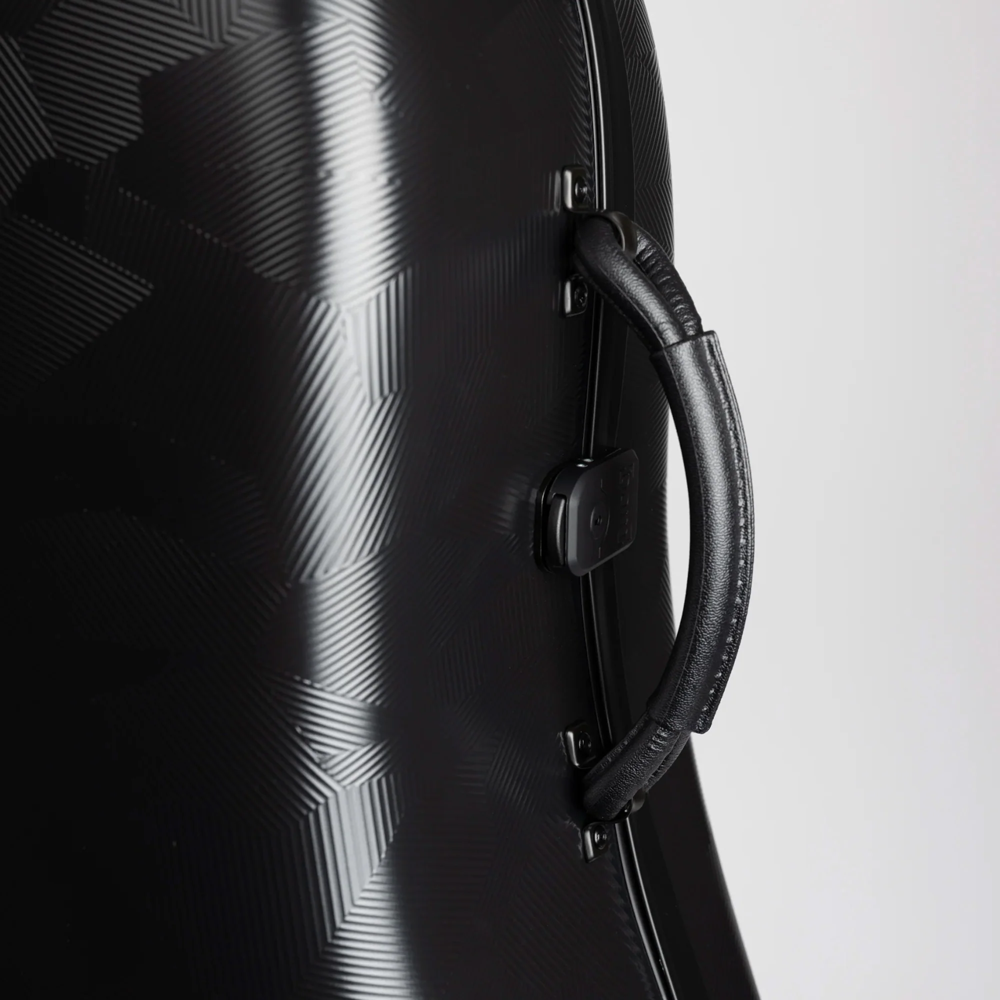 Shadow Hightech Cello Case With Wheels - Image 5